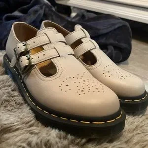 ★Dr.Martens★8065 Virginia Vintage Taupe★大人気★ WMNS) Dr. Martens 8065 Virginia Leather Mary Jane 'Vintage